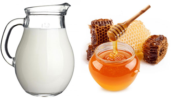 5.3. Giữ tóc thẳng bằng cách kết hợp sữa tươi không đường với mật ong 1