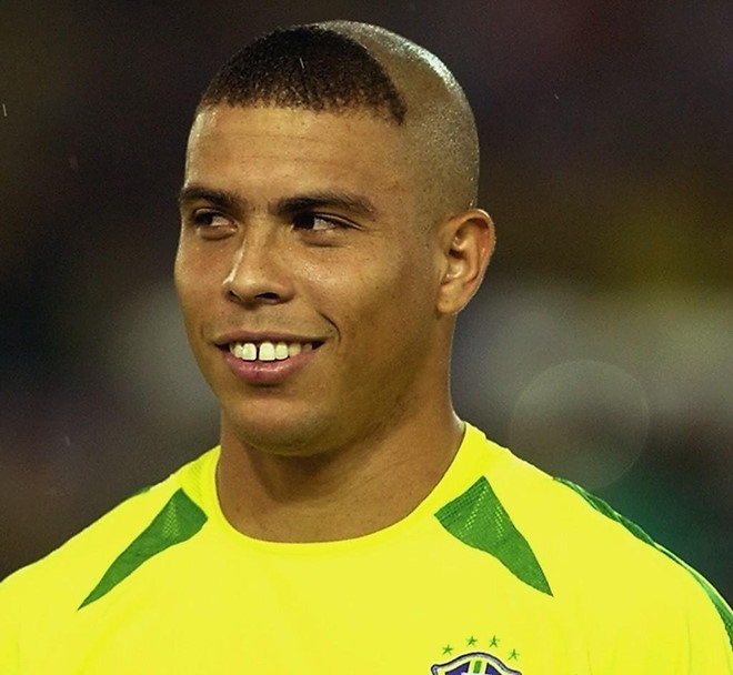 Kiểu tóc Ronaldo De Lima 1