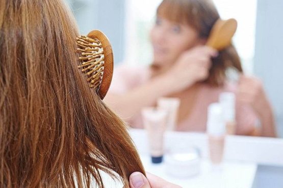 Hướng dẫn phục hồi tóc xơ rối tại nhà đơn giản
